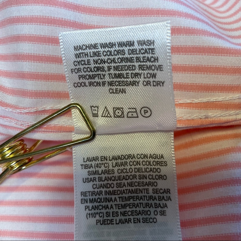 EUC Liz Claiborne 3/4 sleeve button down top - Picture 8 of 10